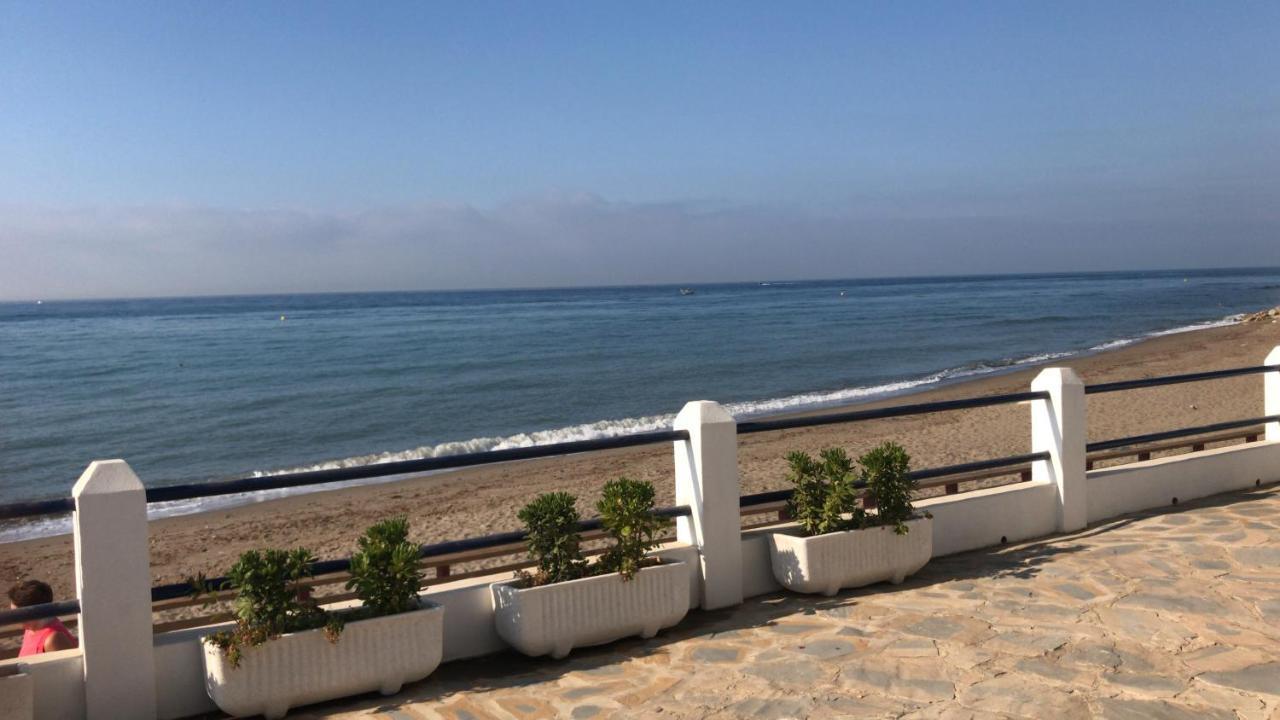 Beach Side Apartments Calahonda Sitio de Calahonda Exterior photo
