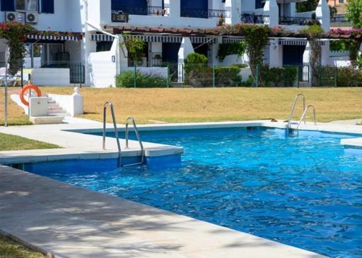 Beach Side Apartments Calahonda Sitio de Calahonda Exterior photo